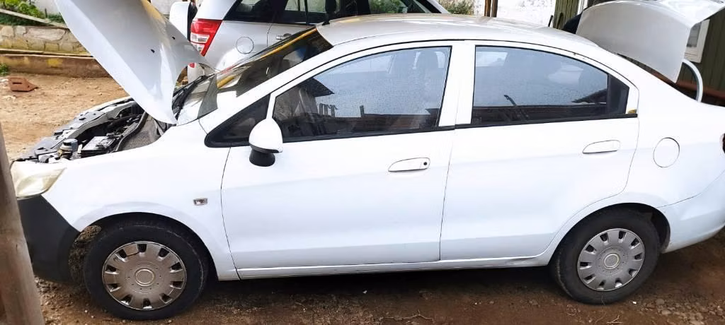 Se vende sedán chevrolet Sail