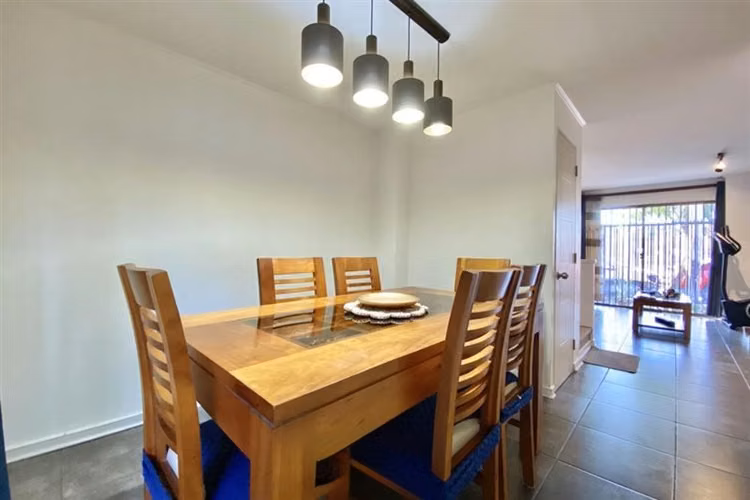 CASA Thiare / Av.El Rosal