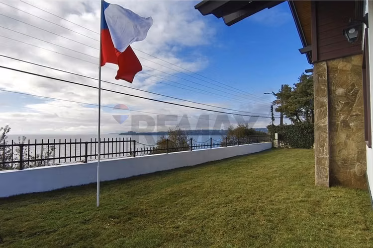Propiedad comercial única en puerto varas