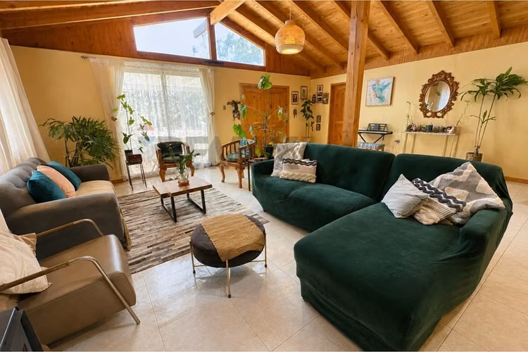 Venta parcela 5.000 m² con 2 casas en lampa