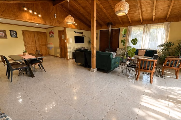 Venta parcela 5.000 m² con 2 casas en lampa