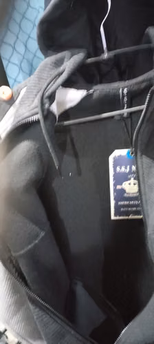 vendo casaca larga de mujer 1 sola hombre s corta