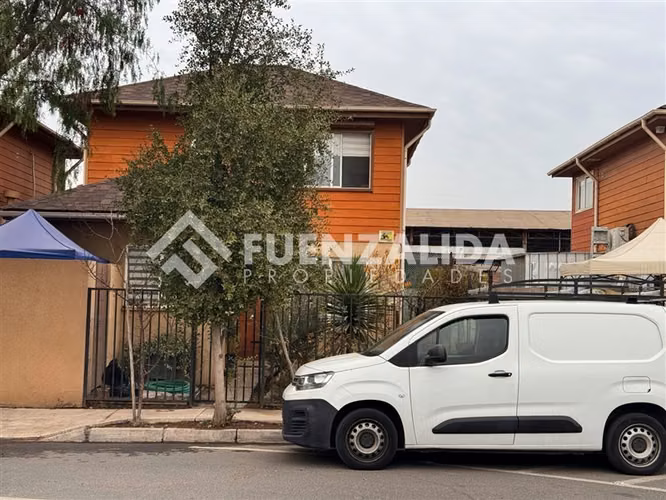 Casa en arriendo en Peñaflor