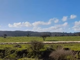 Parcelas semiplanas a 8 minutos del Lago Vichuquén,