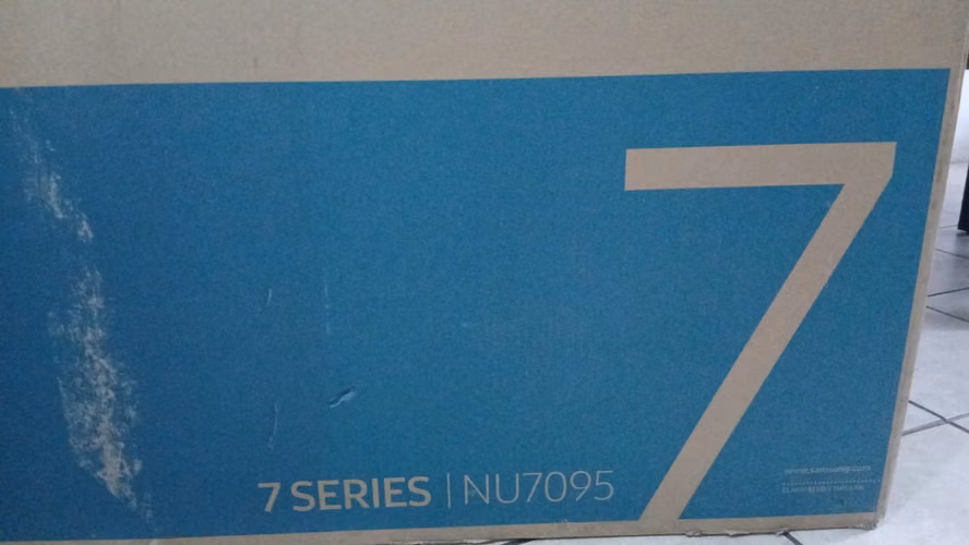 Televisor Samsung 55 Pulgadas Smart TV NU7095 para repuestos - Pantalla quebrada