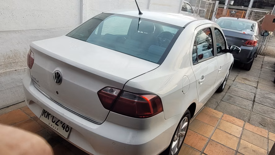 Volkswagen VOYAGE HIGHLINE 1.6 FULL MEC. 1.6 • 4x2 • Mecánica • 2022