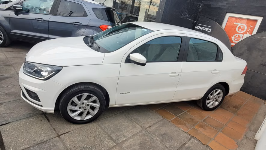 Volkswagen VOYAGE HIGHLINE 1.6 FULL MEC. 1.6 • 4x2 • Mecánica • 2022