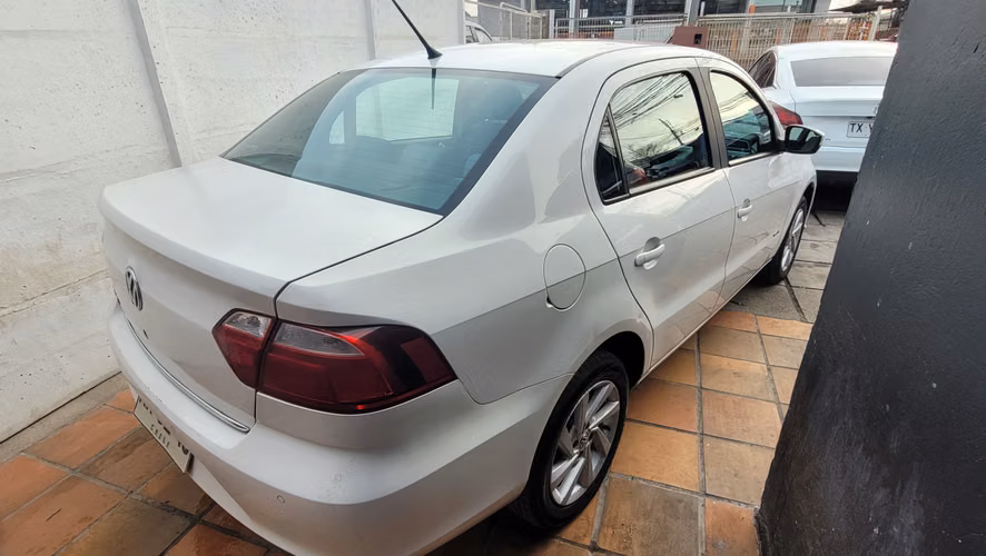 Volkswagen VOYAGE HIGHLINE 1.6 FULL MEC. 1.6 • 4x2 • Mecánica • 2022