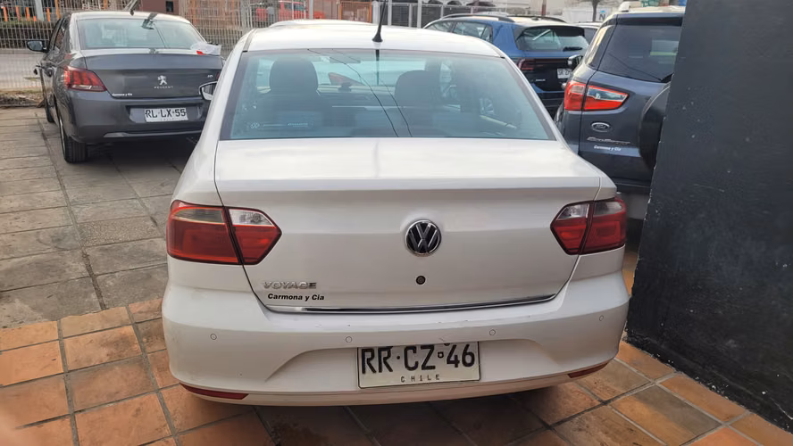 Volkswagen VOYAGE HIGHLINE 1.6 FULL MEC. 1.6 • 4x2 • Mecánica • 2022