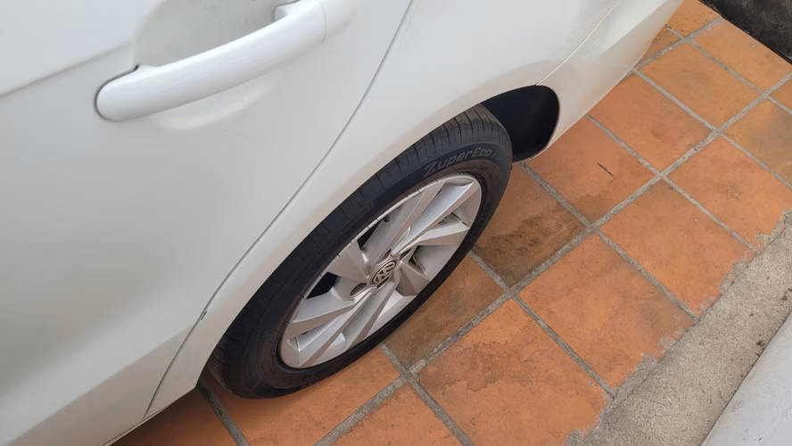 Volkswagen VOYAGE HIGHLINE 1.6 FULL MEC. 1.6 • 4x2 • Mecánica • 2022