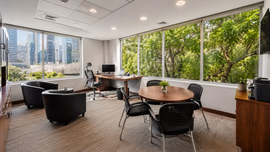 Piso completo de oficina en venta en Las Condes: 347 m² listos para operar