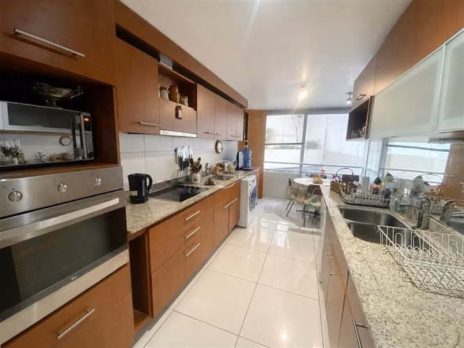 Venta departamento Reñaca con gran vista y amplios espacios
