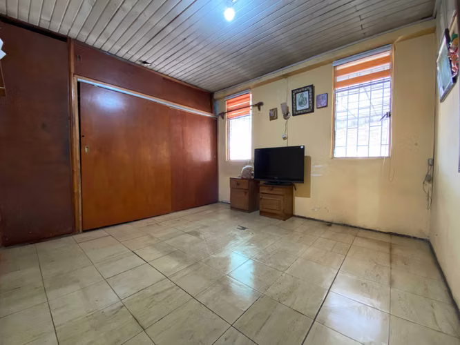 Casa Esquina en Conchalí: Ideal Comercio (175406)