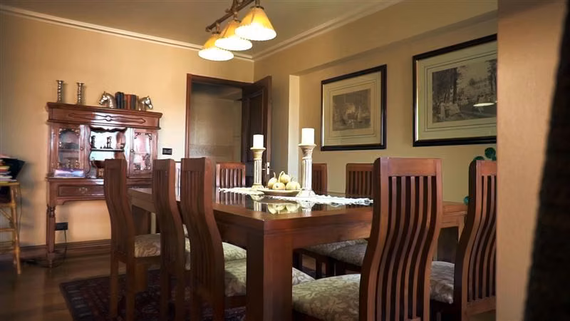 Vende depa 240m2 - Avenida Alemania - Imagen 3