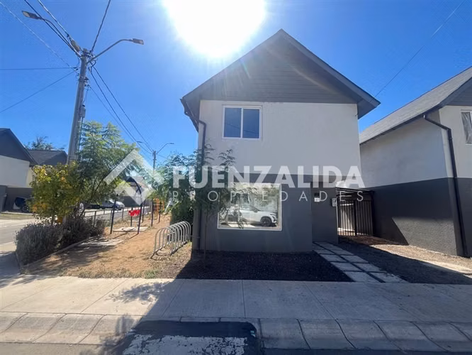 Casa arriendo 3D 3B Patio Condominio en El Monte
