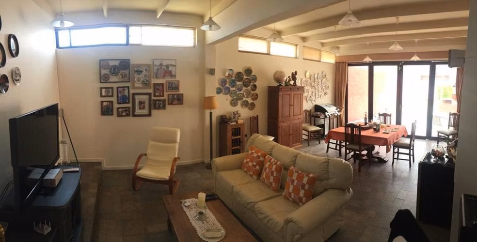 SE ARRIENDA MARAVILLOSA CASA EN J. DEL SUR DE 4D+3B CON D+B DE SERVICIO A 3.500.000 CLP