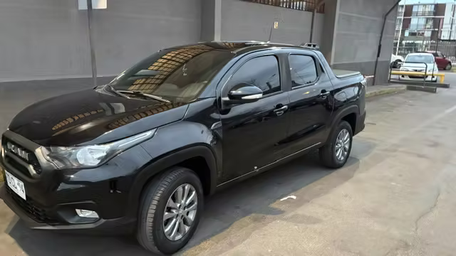 RAM 700 BigHorn 1.4 año 2024 liberada
