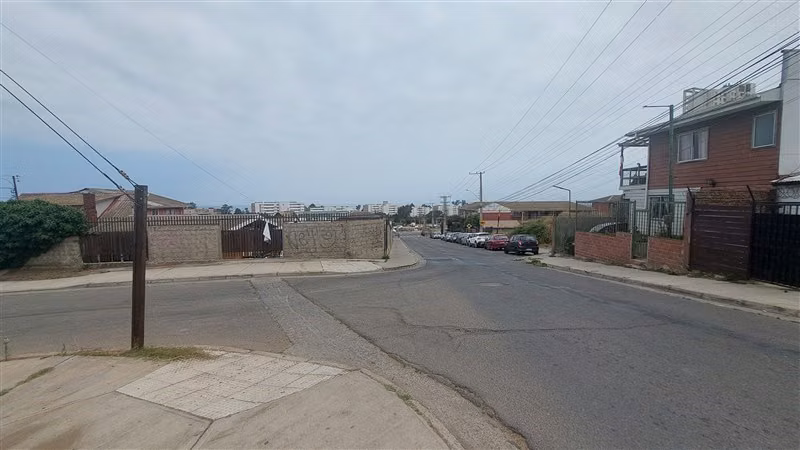 Casa en venta de 2 dorm 2 B,1E. en Concón