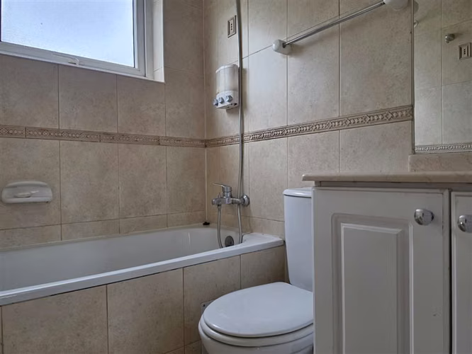 Casa en Arriendo en Condominio Cerrado en Lo Barnechea