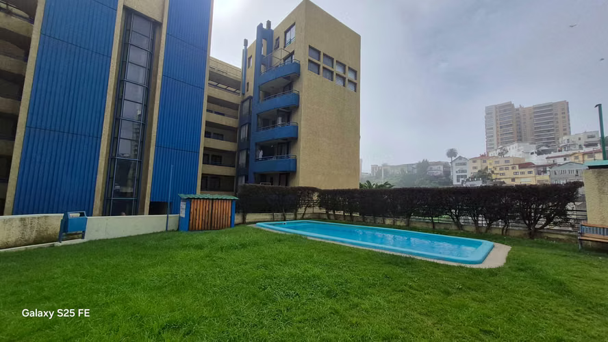 Vendo departamento con excelente vista (174365)