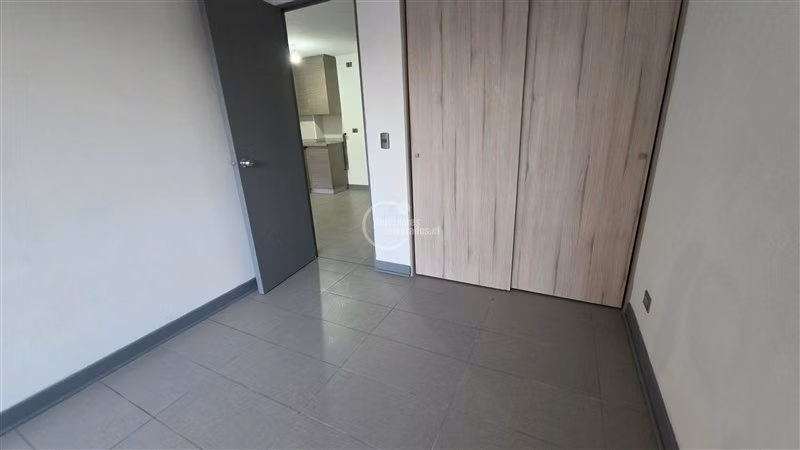 Depa 1 dorm oriente, cubierta granito, full eléctrico FM