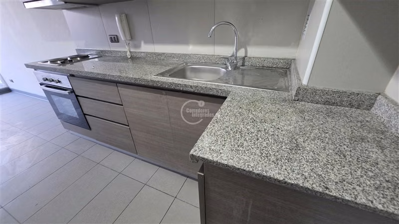 Depa 1 dorm oriente, cubierta granito, full eléctrico FM
