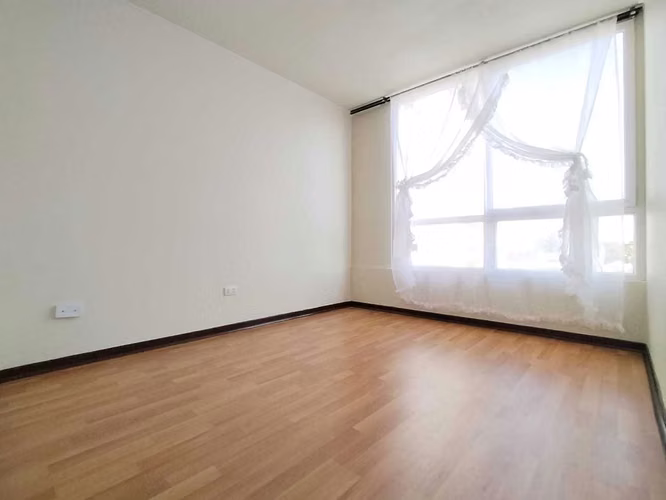 CON ESTACIONAMIENTO y REMODELADO IMPECABLE (175430)