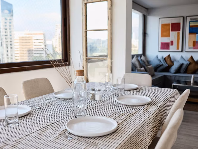 Arriendo amoblado Duplex Vitacura, gran vista.