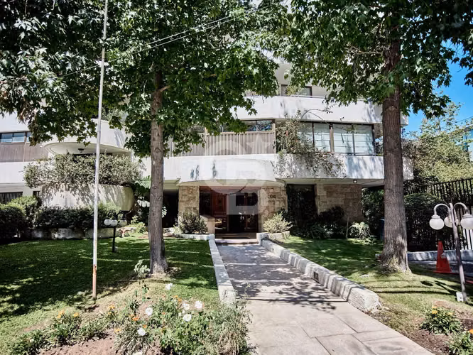 Arriendo amoblado Duplex Vitacura, gran vista.