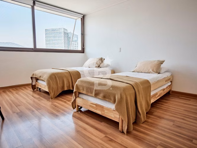 Arriendo amoblado Duplex Vitacura, gran vista.