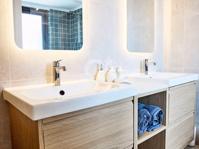 Arriendo amoblado Duplex Vitacura, gran vista.