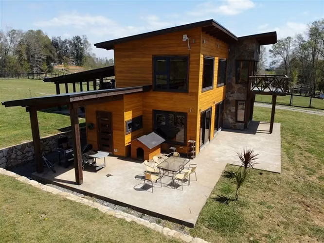 Casa en venta de 3 dorm. en Villarrica