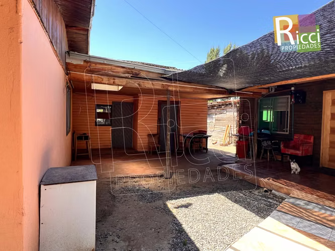 Excelente Casa ubicada en acceso principal a Limahue