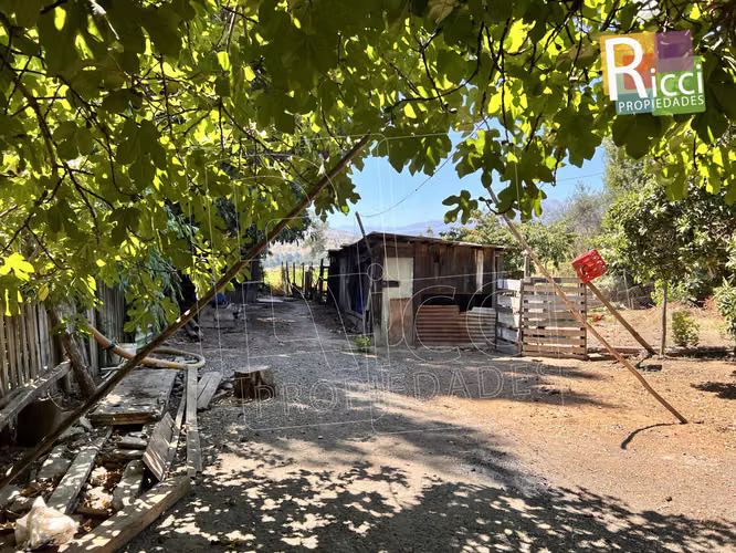 Excelente Casa ubicada en acceso principal a Limahue