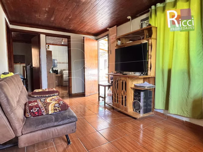 Excelente Casa ubicada en acceso principal a Limahue