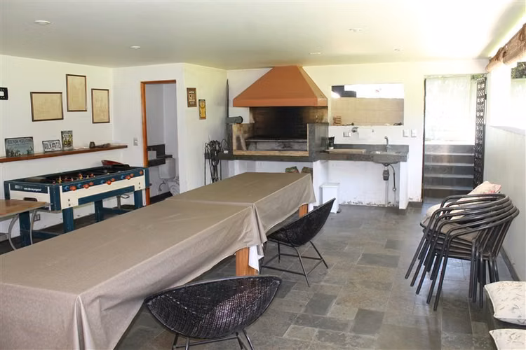 Gran casa para familias numerosas en excelente ubicación