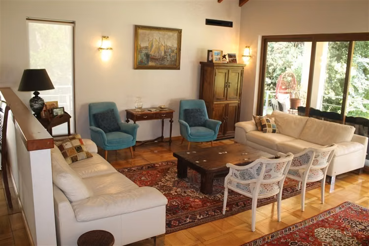 Gran casa para familias numerosas en excelente ubicación