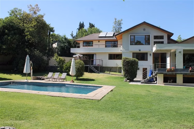 Gran casa para familias numerosas en excelente ubicación