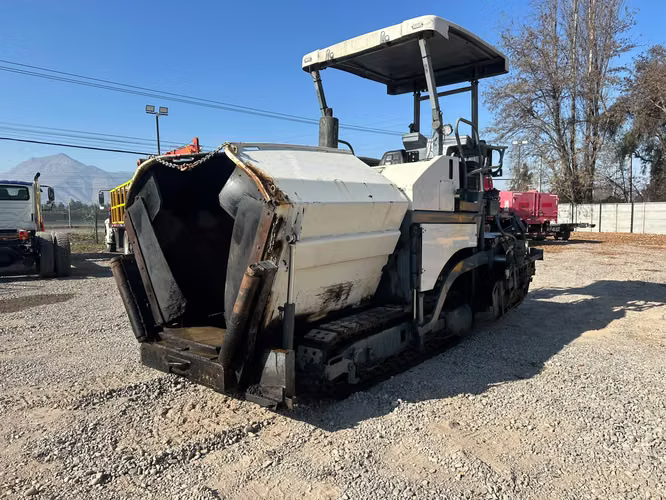 EXTENDEDORA DE ASFALTO MARCA VOGELE MODELO SUPER 1300-2 AÑO 2008