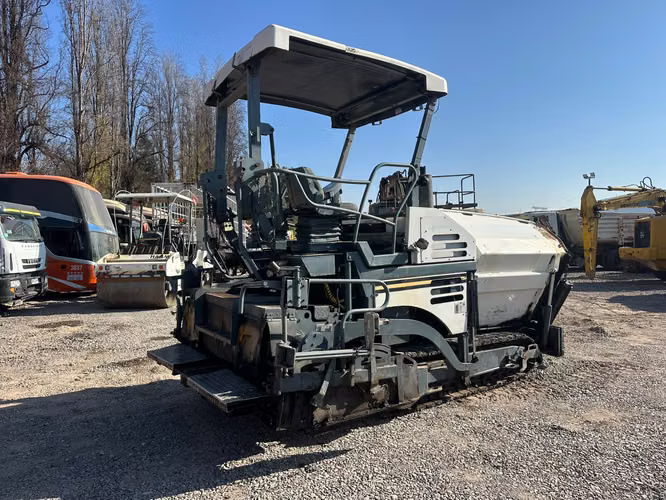 EXTENDEDORA DE ASFALTO MARCA VOGELE MODELO SUPER 1300-2 AÑO 2008