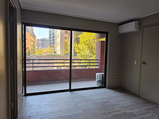 Departamento Remodelado en Arriendo 1D en Las Condes