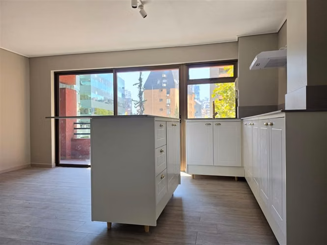 Departamento Remodelado en Arriendo 1D en Las Condes