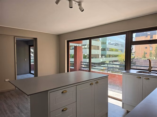 Departamento Remodelado en Arriendo 1D en Las Condes