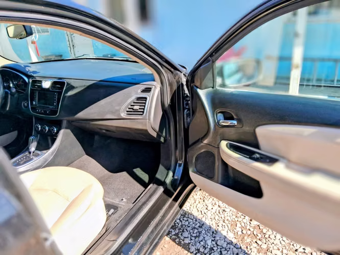 Chrysler 200 2012 LIBERADO