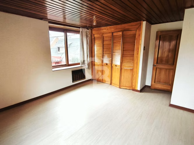 Exclusiva Casa en Vitacura: Lujo, Confort y Tranquilidad - Imagen 14