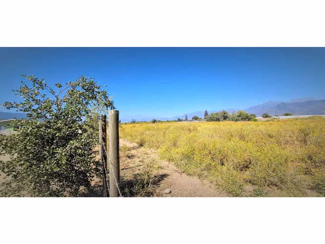 Venta de parcela plana de  5.752 m2., en Quillota. 2.495 UF.