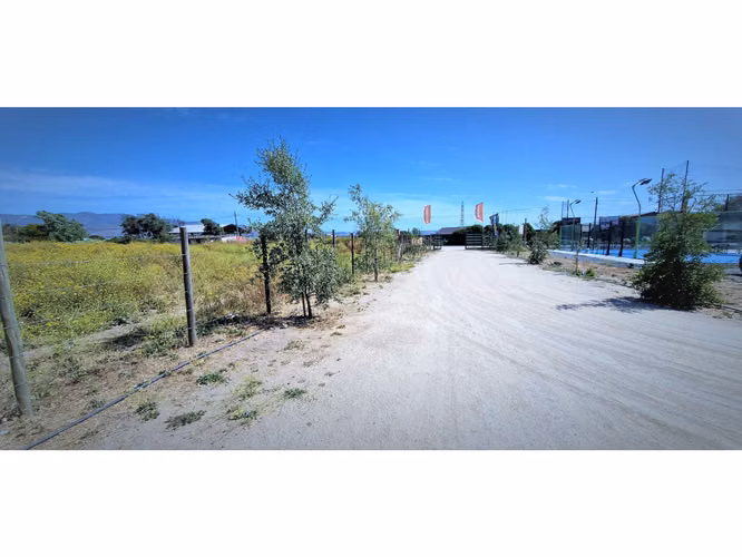 Venta de parcela plana de  5.752 m2., en Quillota. 2.495 UF.
