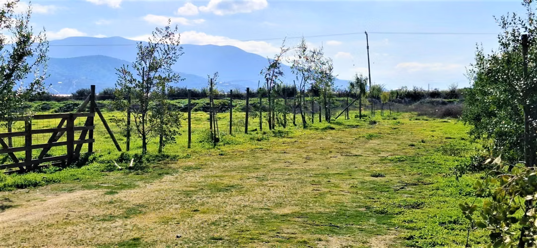 Venta de parcela plana de  5.752 m2., en Quillota. 2.495 UF.