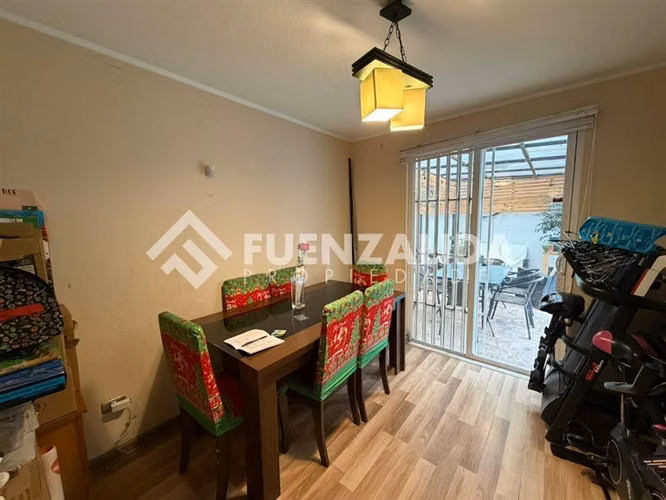 Casa en arriendo de 3 dorm. en San Bernardo