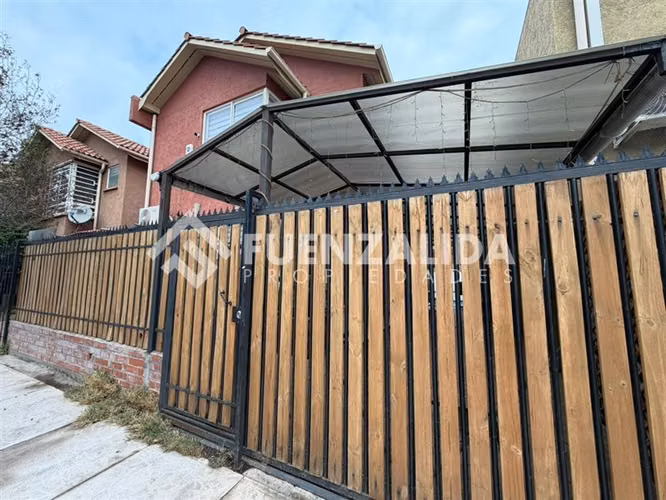 Casa en arriendo de 3 dorm. en San Bernardo